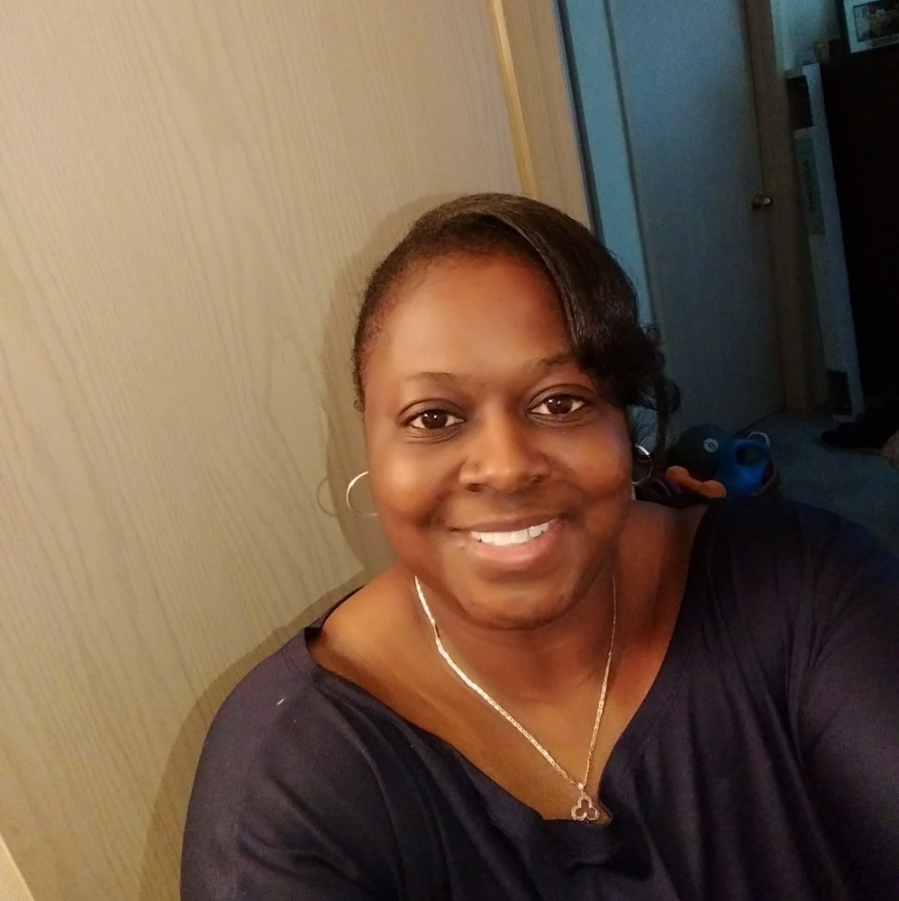 Meet your Posher, Leslie